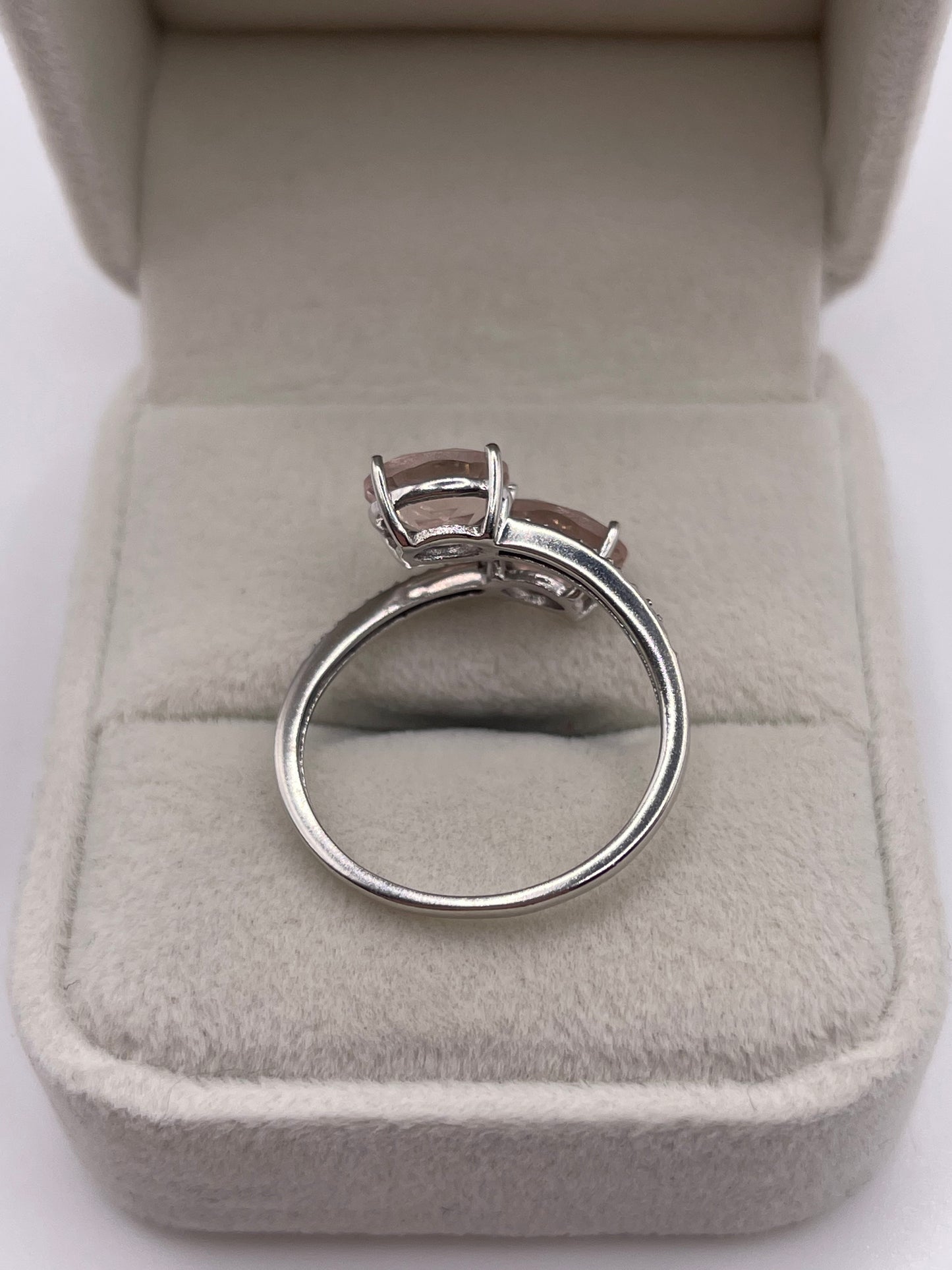 9ct white gold morganite and diamond ring