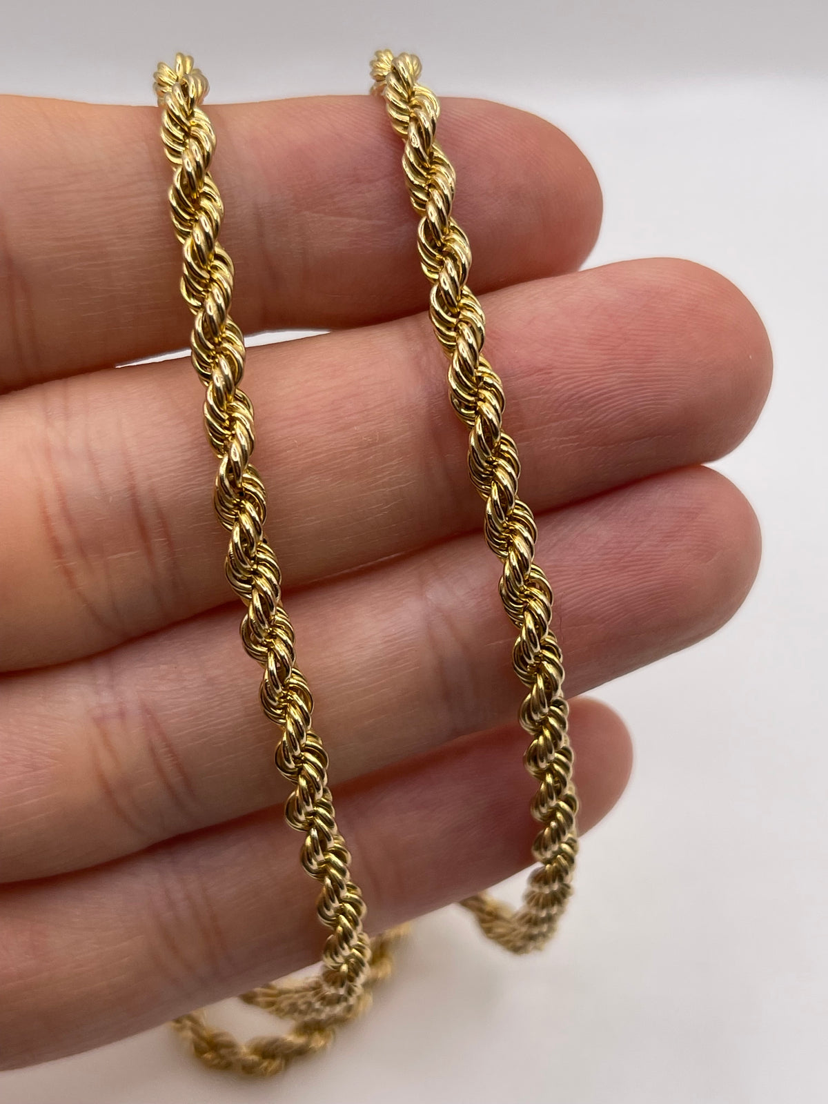 9ct gold chain 634