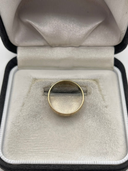 9ct gold patterned band