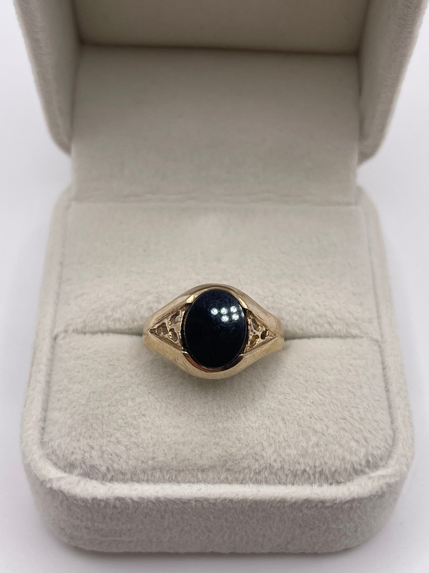 9ct gold onyx signet ring