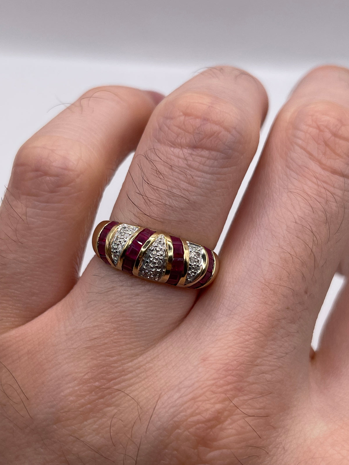 9ct gold ruby and diamond ring