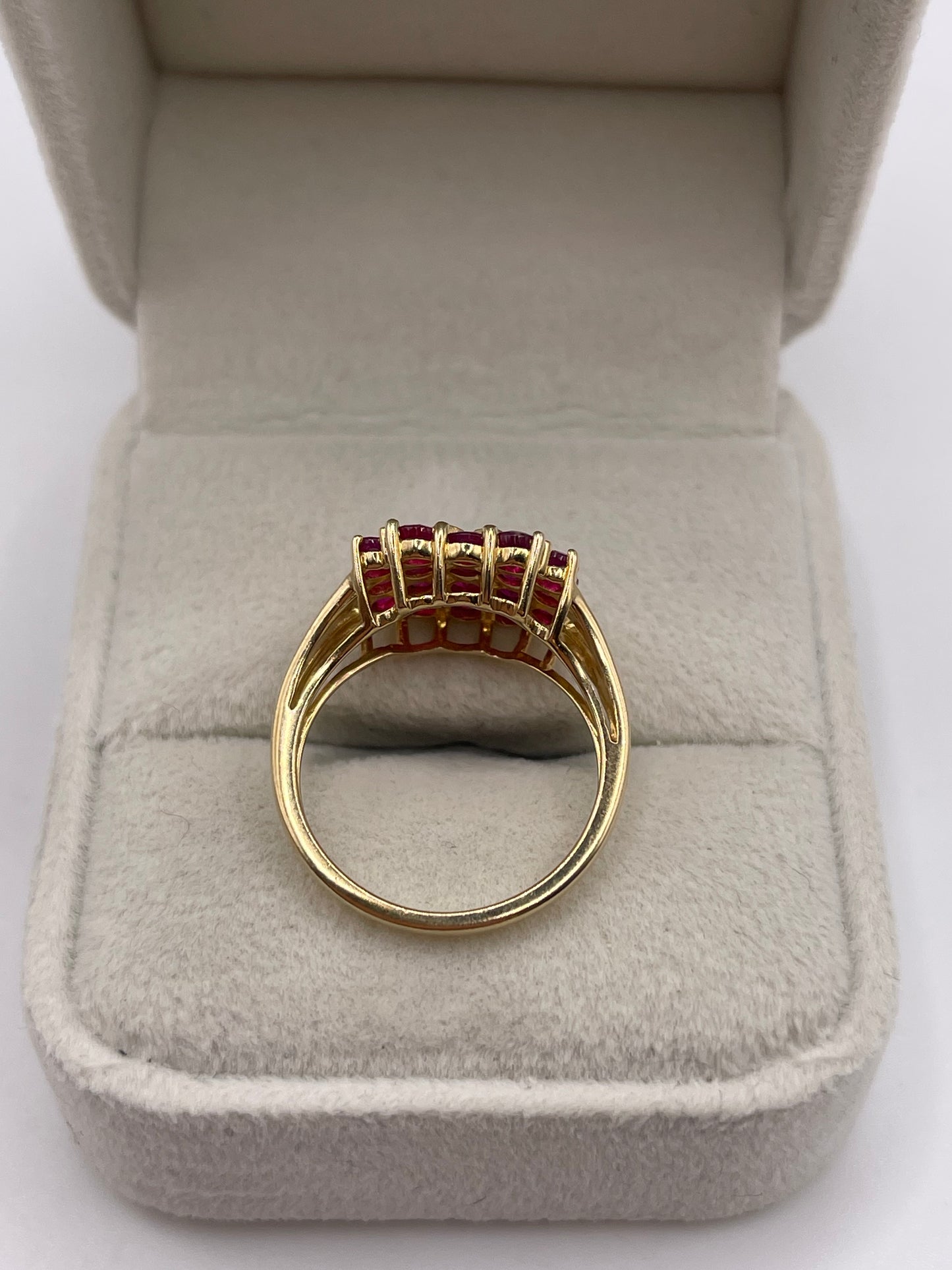 9ct gold ruby and diamond cluster ring
