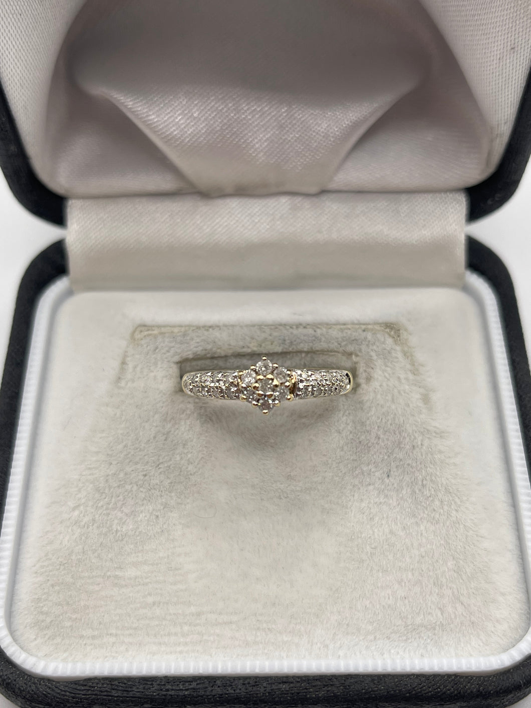 14ct gold diamond cluster ring