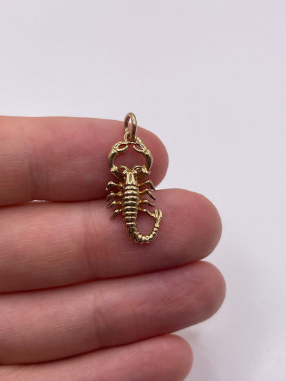 9ct gold scorpion charm