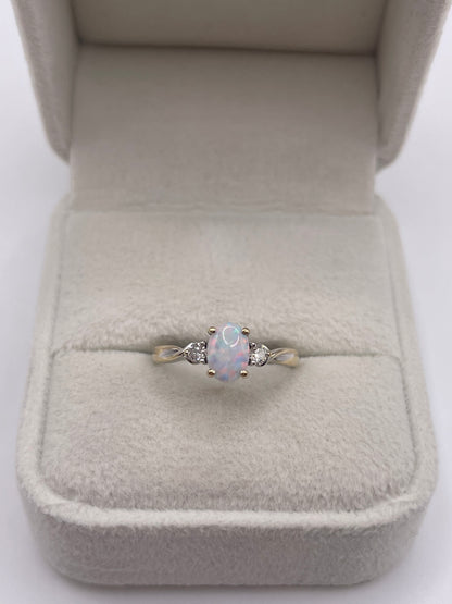 9ct white gold opal and diamond ring