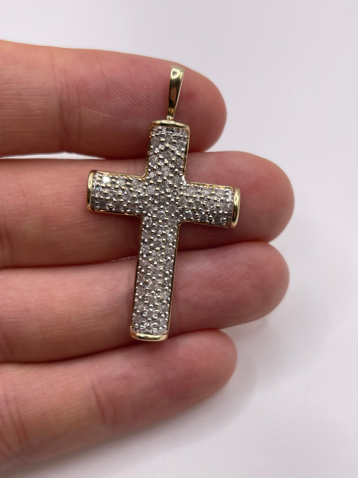 9ct gold diamond cross pendant