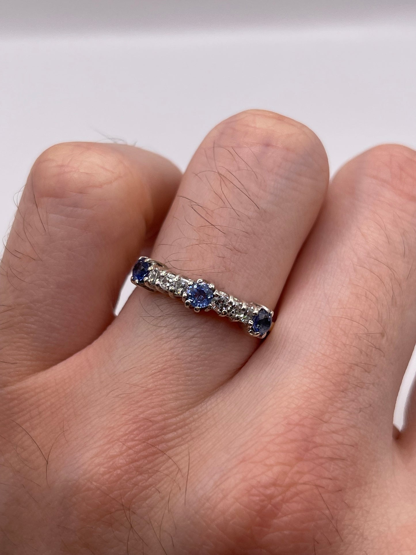9ct gold sapphire and diamond ring