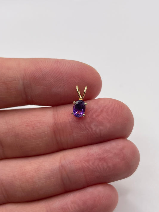 9ct gold amethyst pendant
