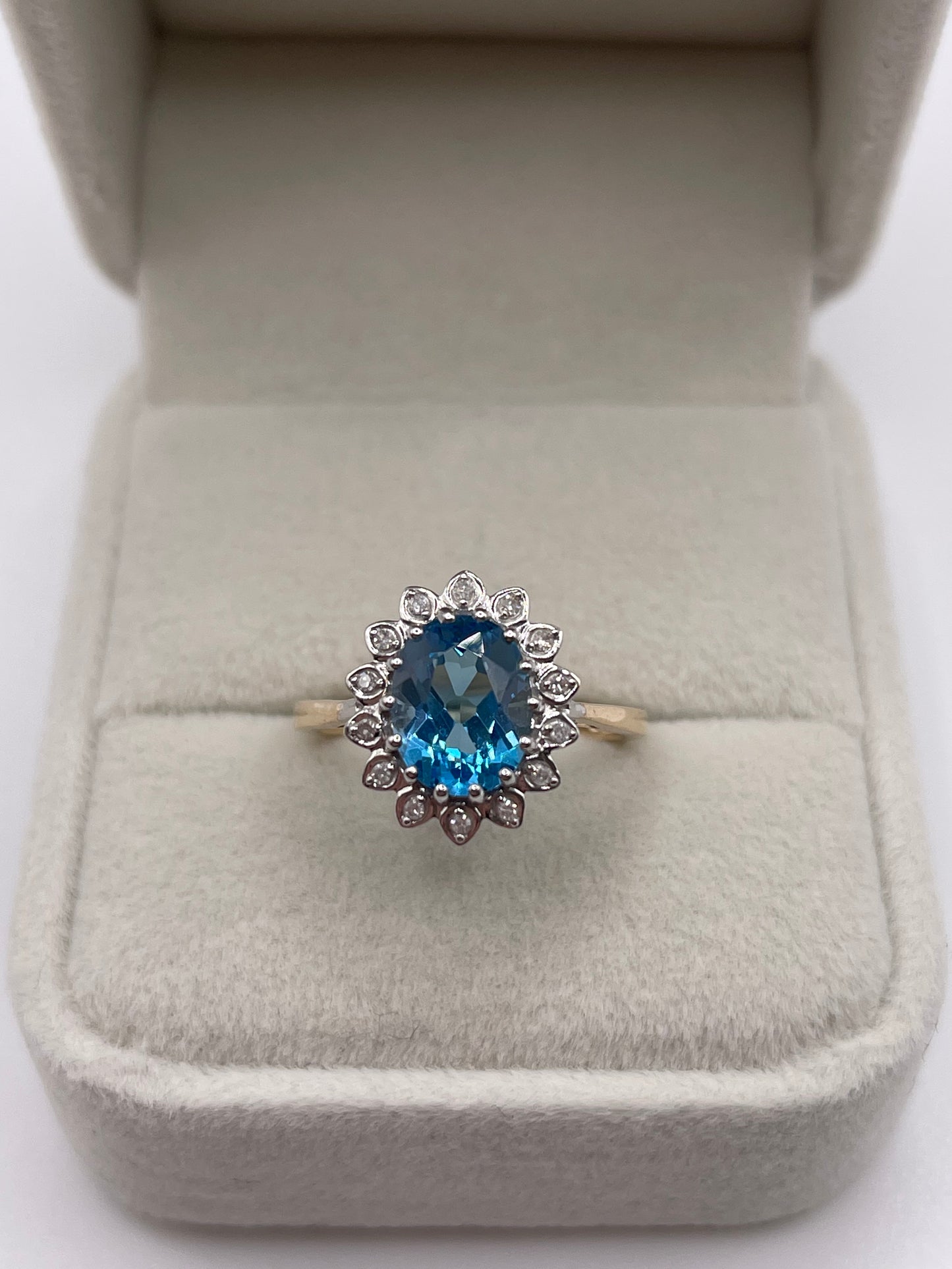 9ct gold topaz and diamond ring