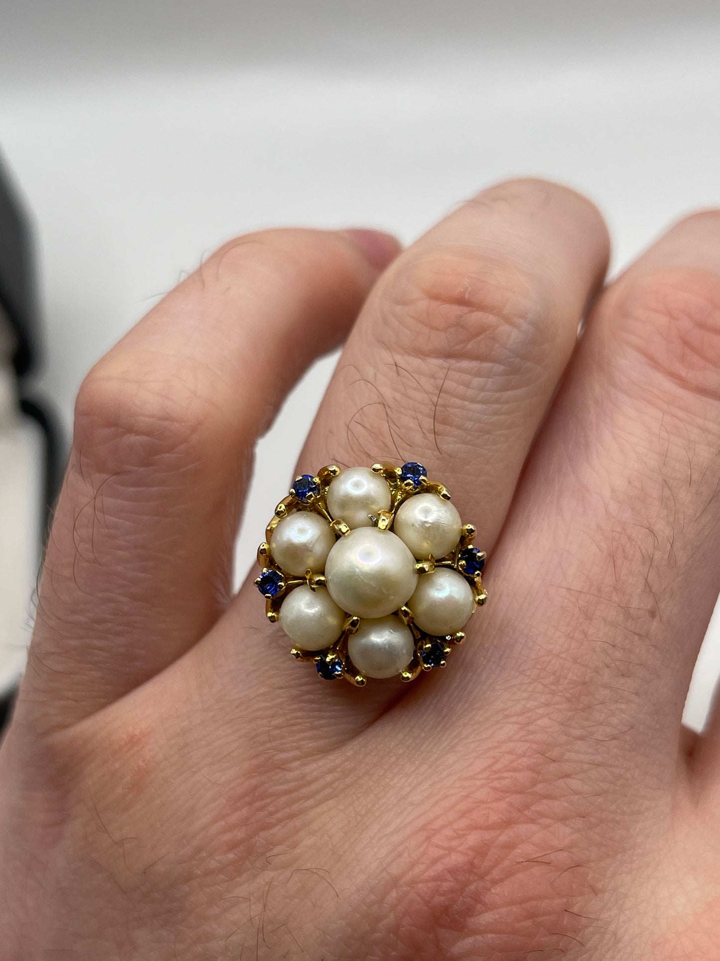 Heavy 9ct gold pearl and sapphire ring