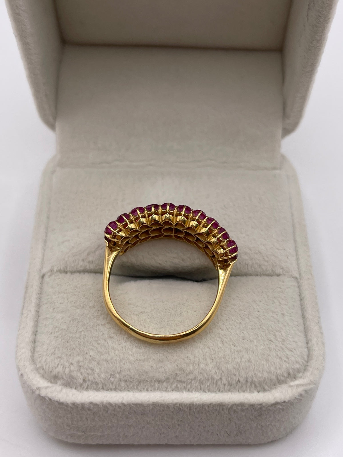 18ct gold ruby cluster ring