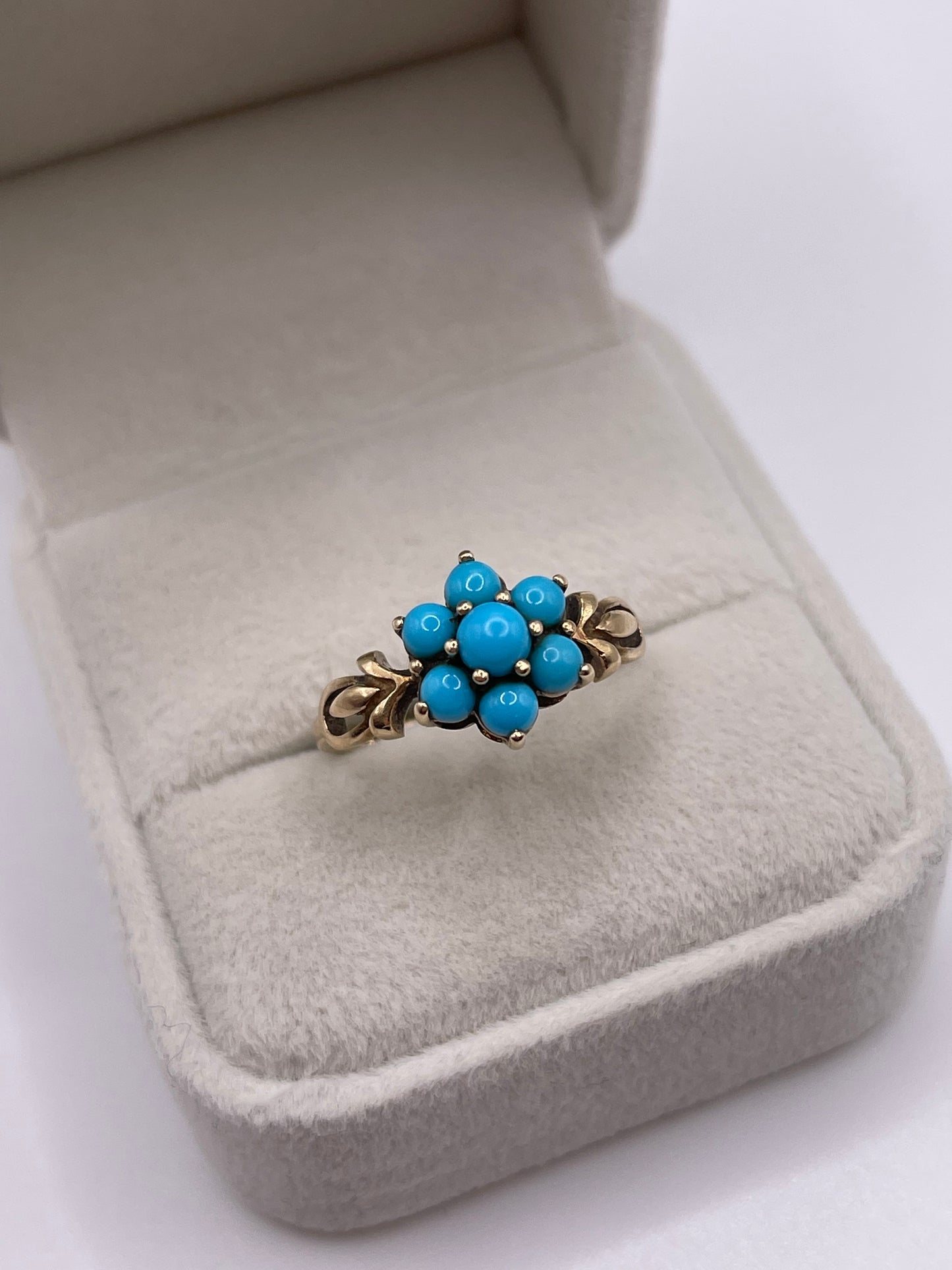 9ct gold turquoise cluster ring