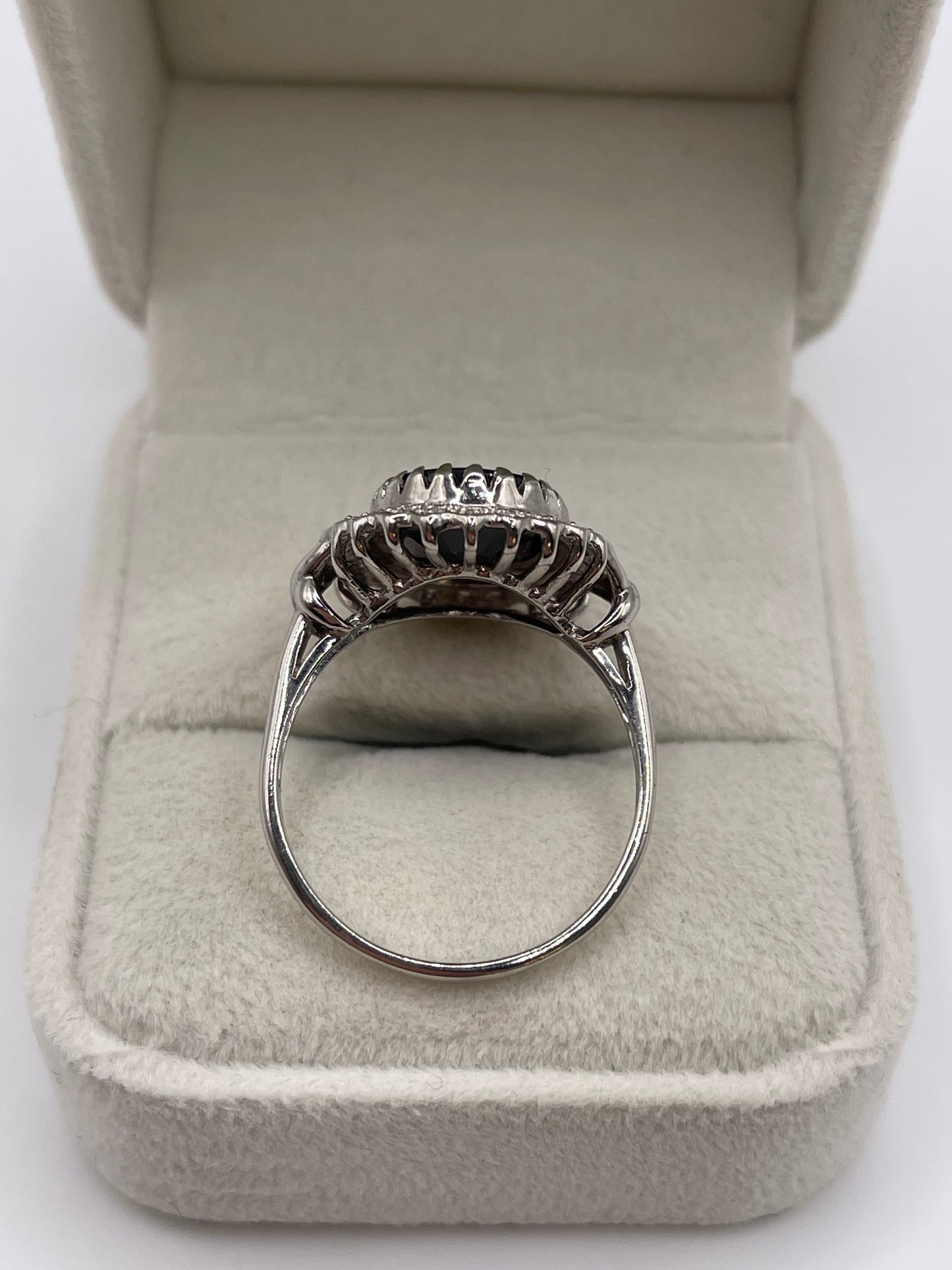 9ct white gold sapphire and diamond ring