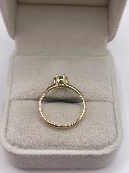 9ct gold emerald ring