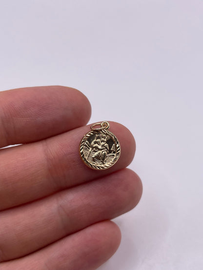 9ct gold st Christopher pendant
