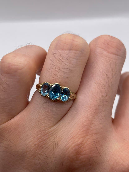 9ct gold topaz ring