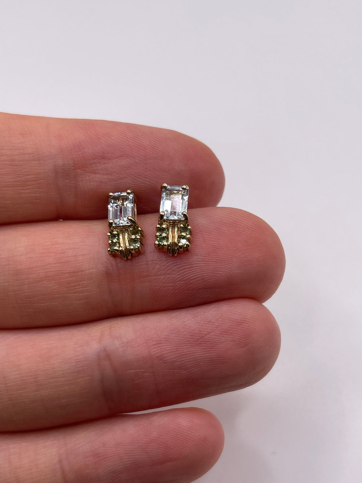 9ct gold aquamarine and tsavorite garnet earrings