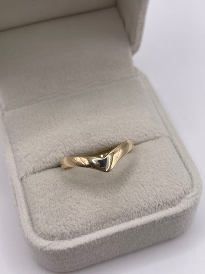 9ct gold wishbone ring