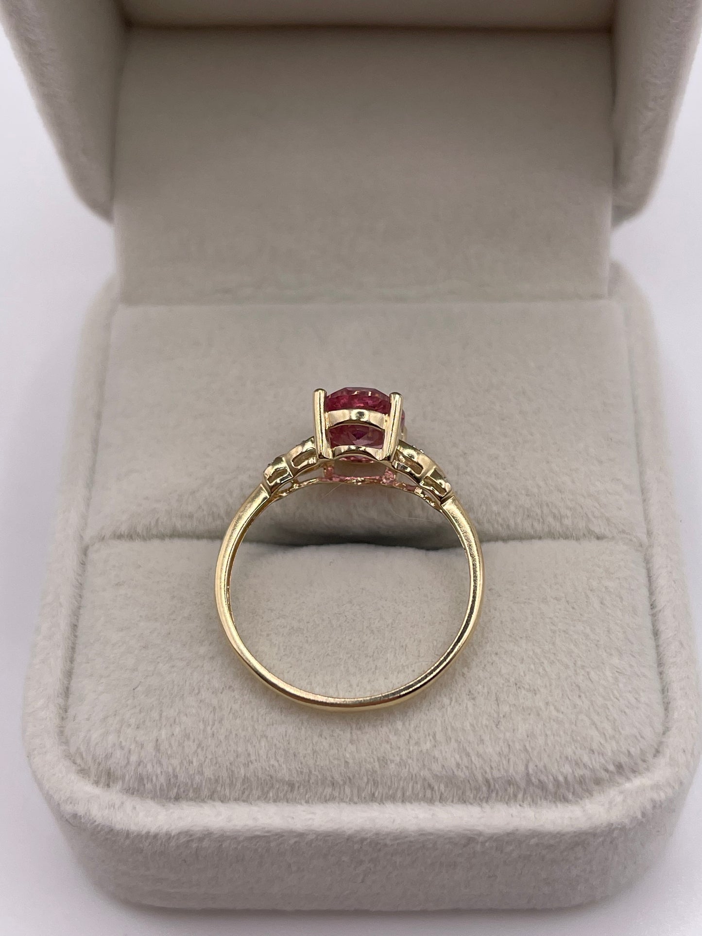 9ct gold topaz and diamond ring