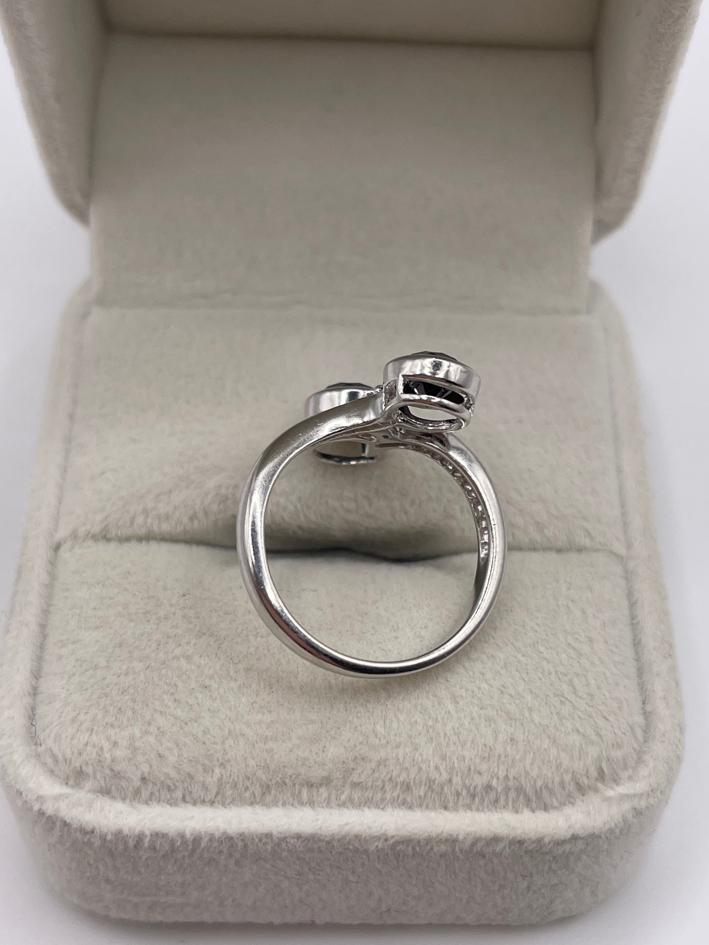 9ct white gold black diamond ring
