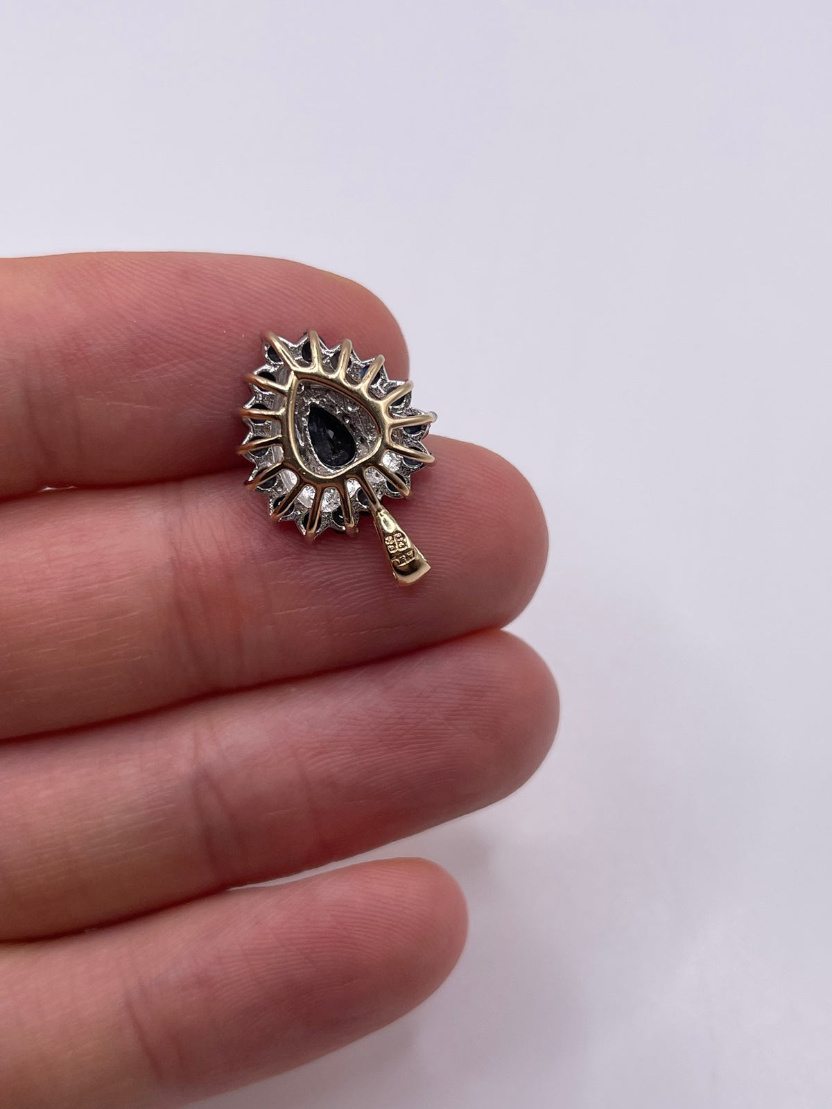 9ct gold sapphire and diamond heart pendant