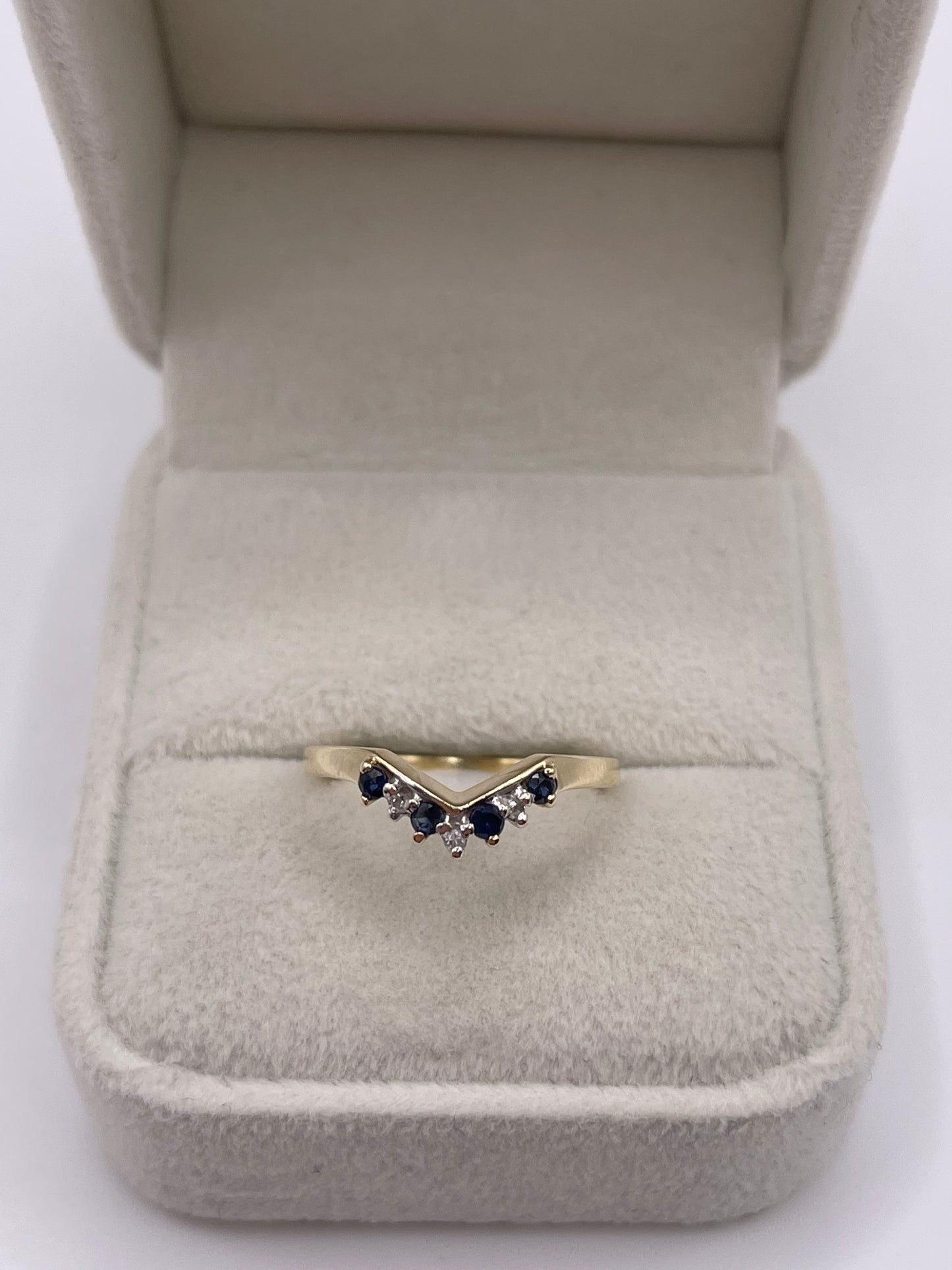 9ct gold sapphire and diamond wishbone ring
