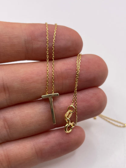 9ct gold initial T necklace