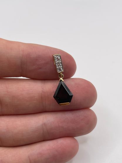 9ct gold garnet and topaz pendant