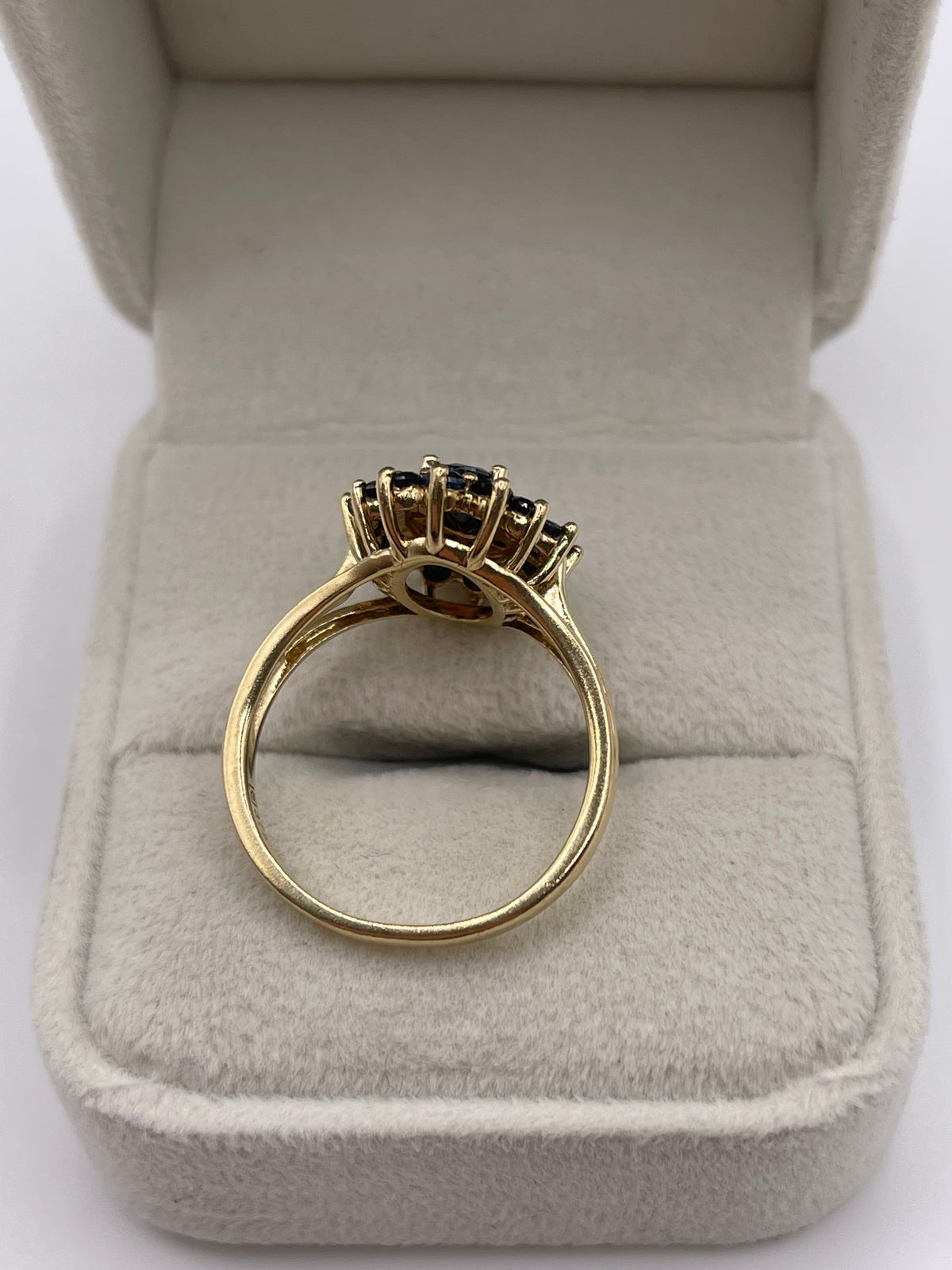 9ct gold sapphire and diamond ring