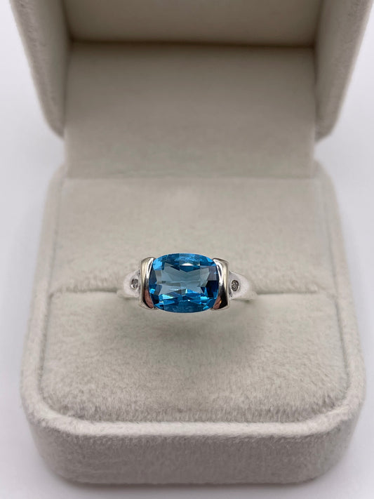 9ct white gold topaz and diamond ring