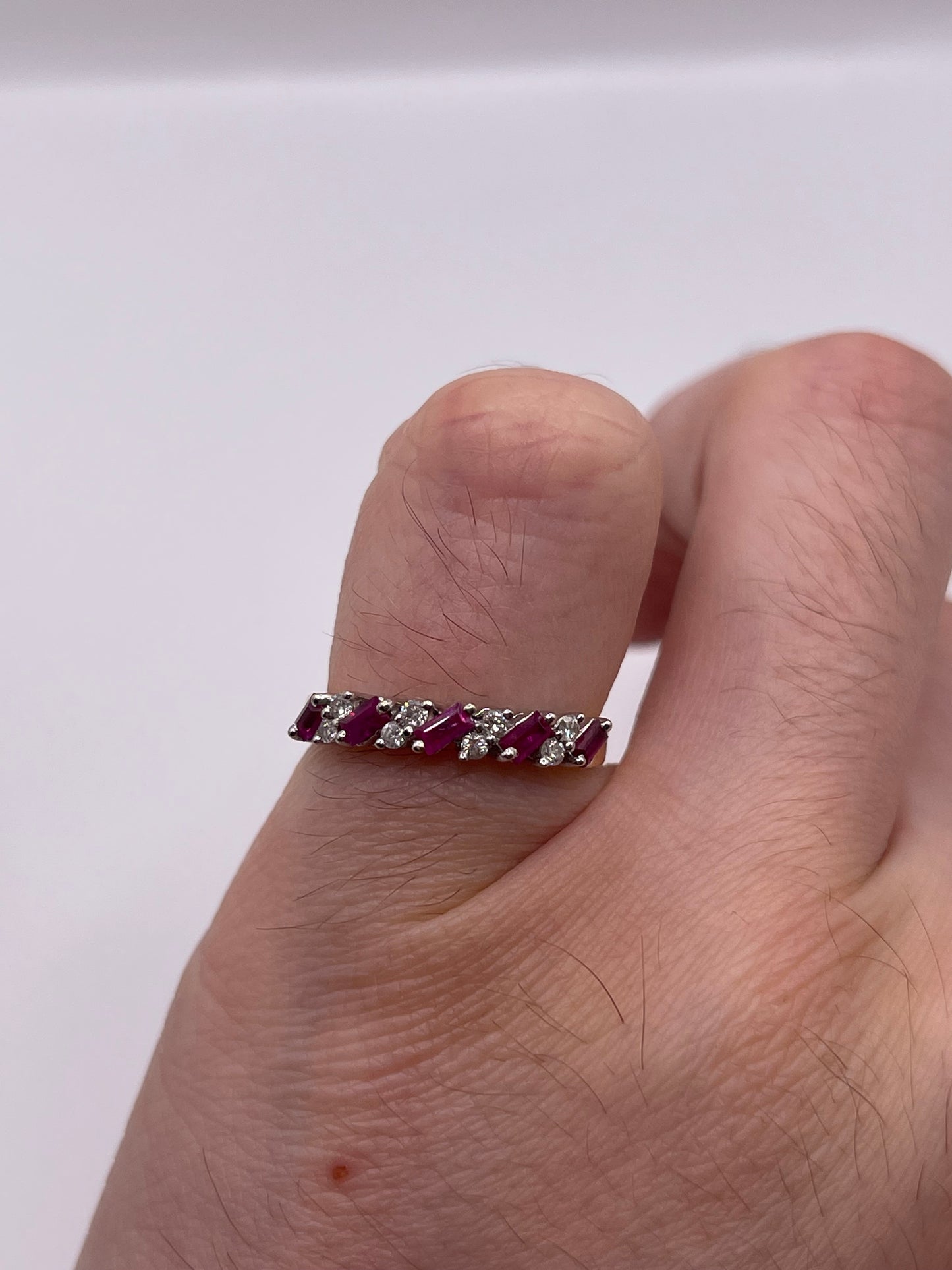 18ct gold ruby and diamond ring