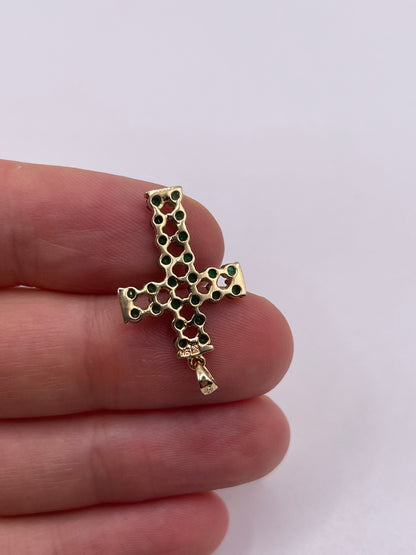 9ct gold emerald cross pendant
