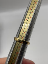 Load image into Gallery viewer, 18ct gold coral ring
