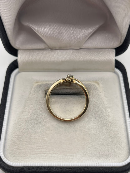 9ct gold diamond ring