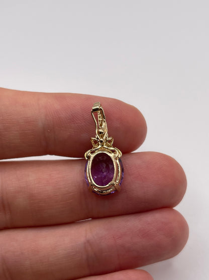 9ct gold amethyst and diamond pendant