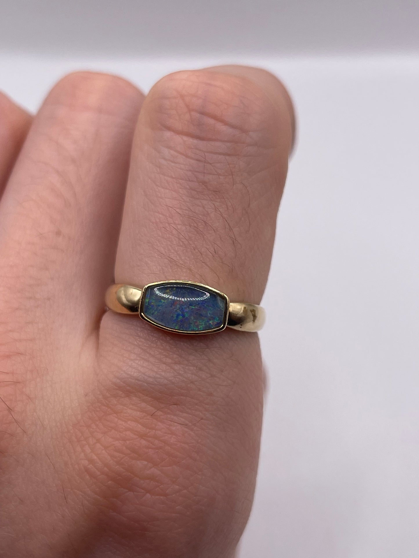 9ct gold black opal triplet ring