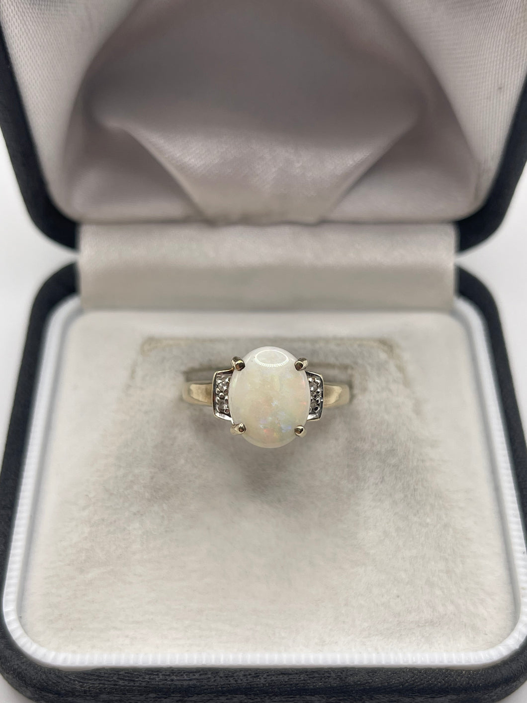 9ct gold opal and diamond ring
