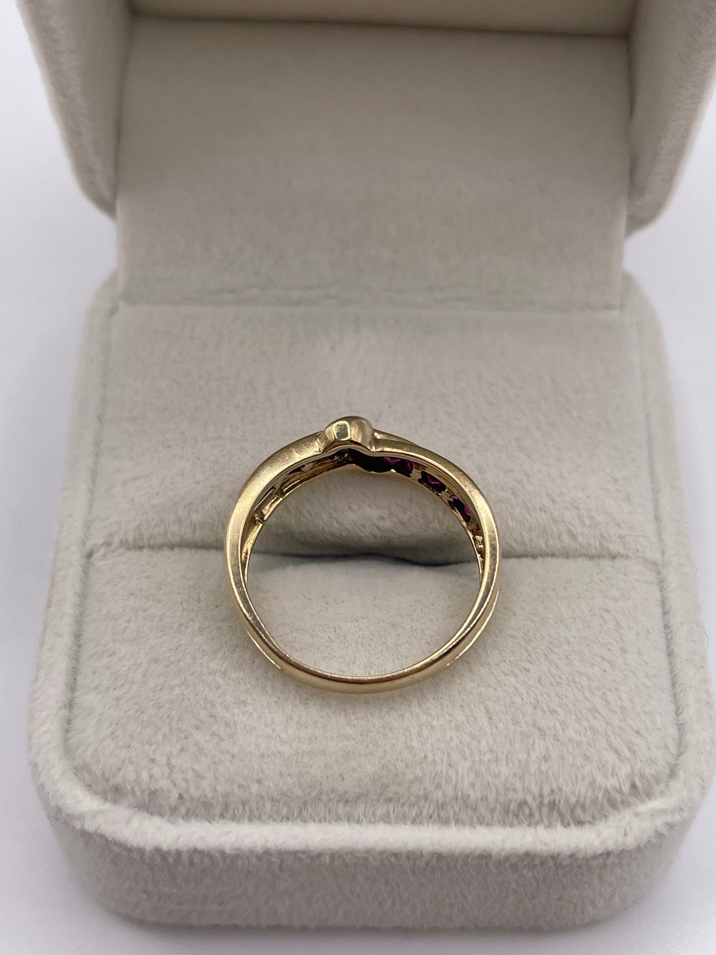 9ct gold ruby and diamond ring