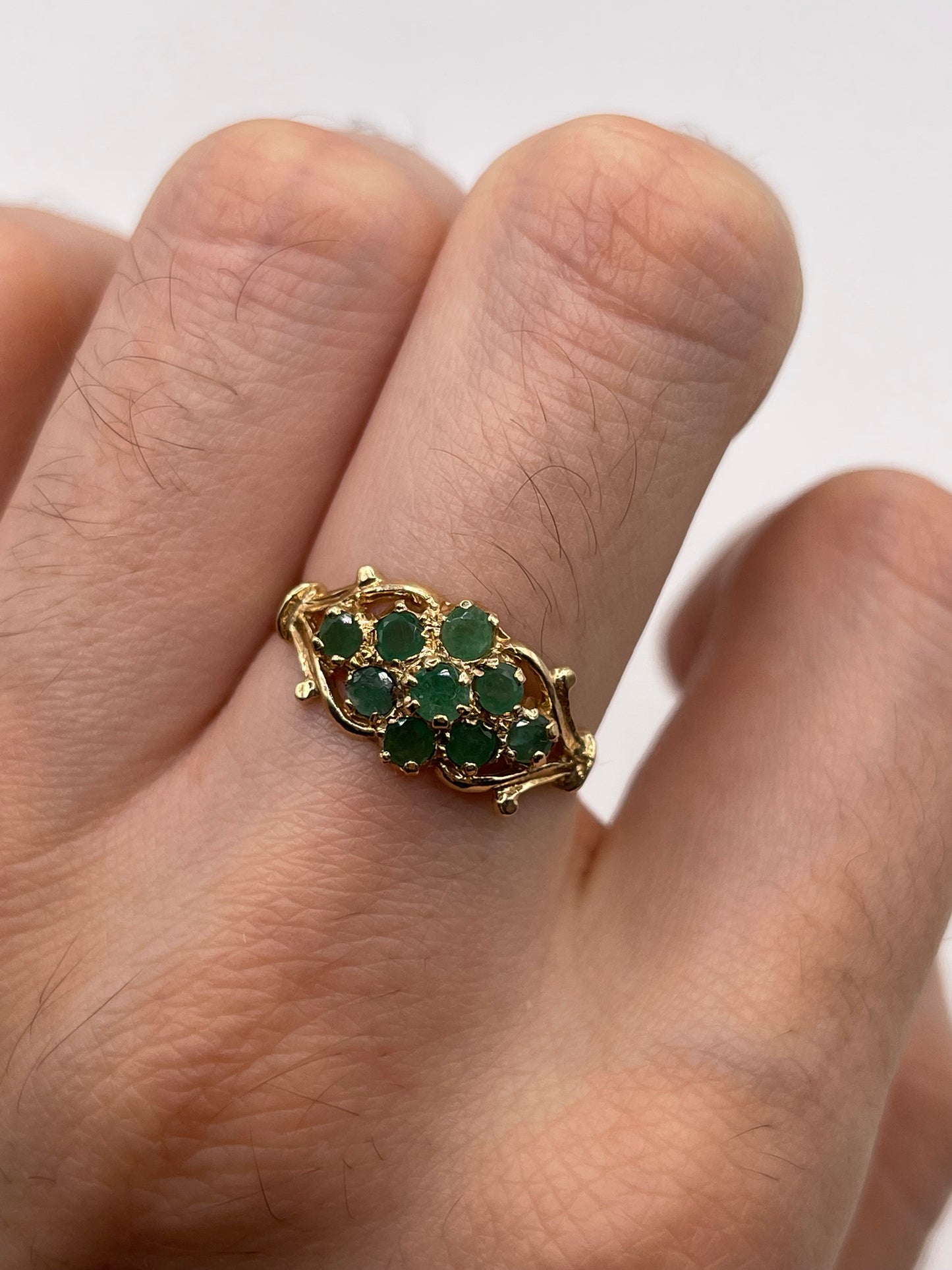 9ct gold emerald cluster ring