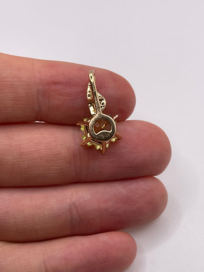 9ct gold lemon quartz and diamond pendant