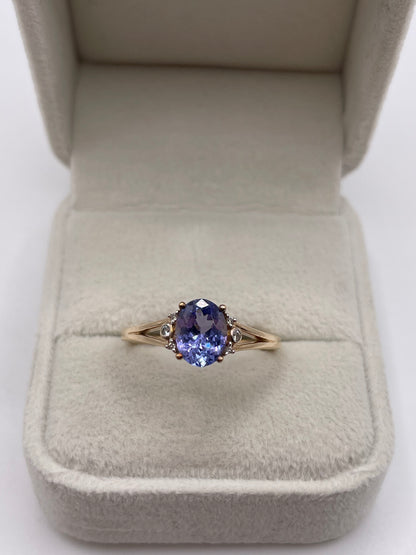 9ct gold tanzanite and zircon ring