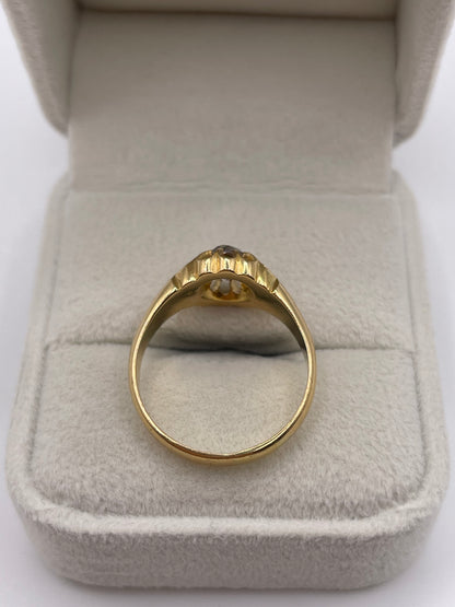 Antique 18ct gold 75 point diamond gypsy ring
