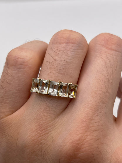 9ct gold quartz ring