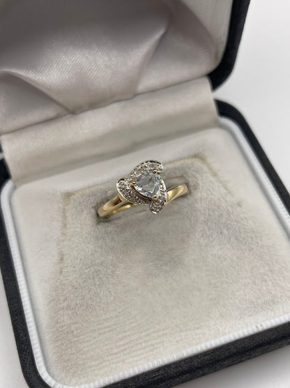 9ct gold topaz and diamond ring