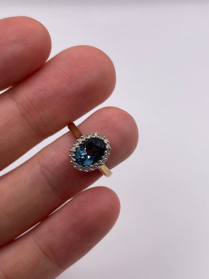 9ct gold topaz and diamond ring