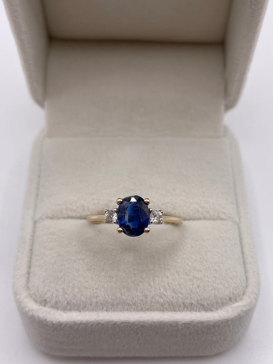 9ct gold kyanite and zircon ring