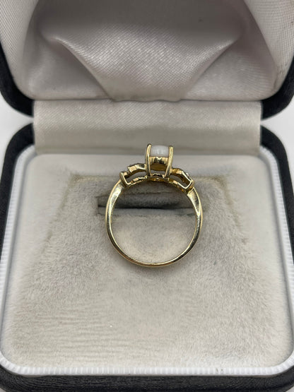 9ct gold opal and diamond ring