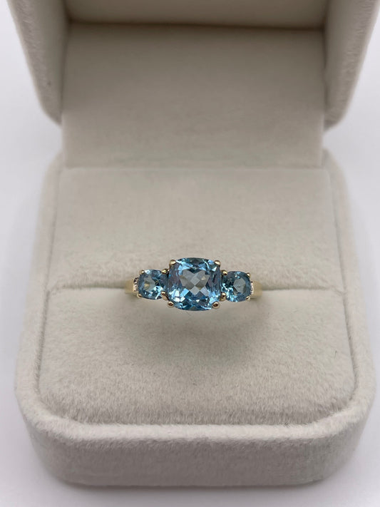 9ct gold topaz and diamond ring