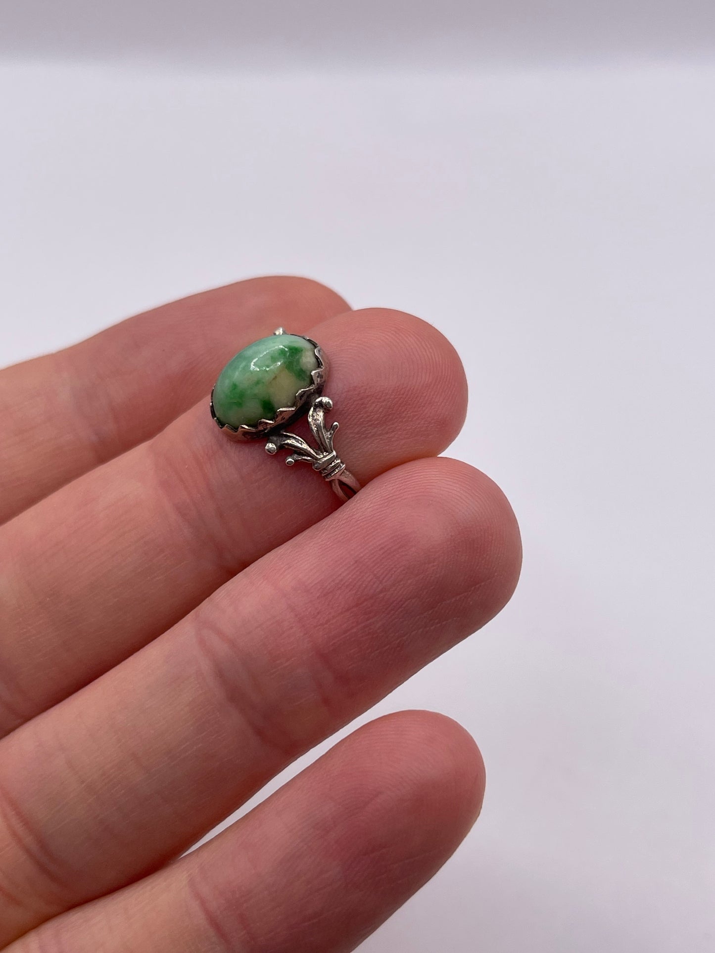 Silver gemstone ring
