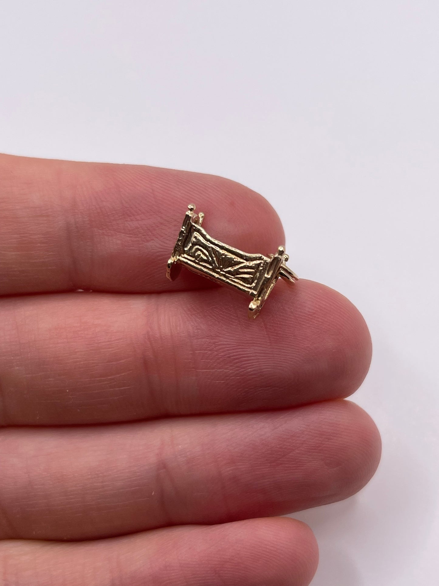 9ct gold cot charm